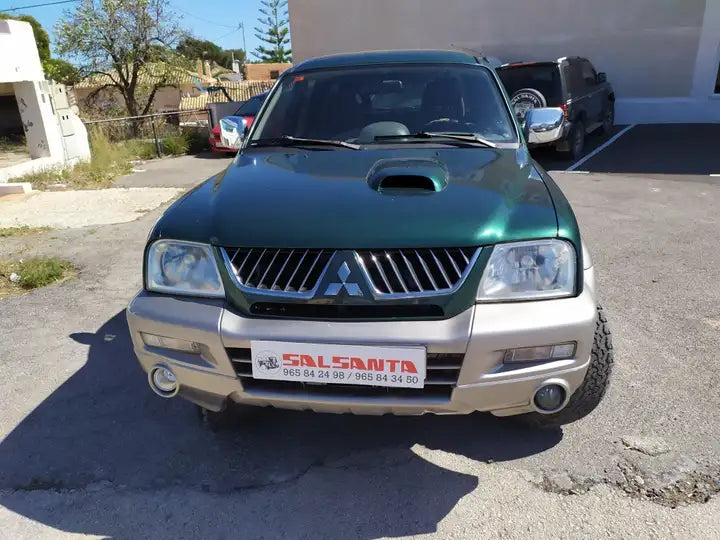 Mitsubishi L200 2004