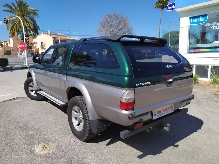 Mitsubishi L200 2004