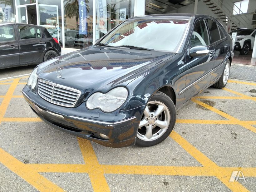 MERCEDES-BENZ Clase C 220
