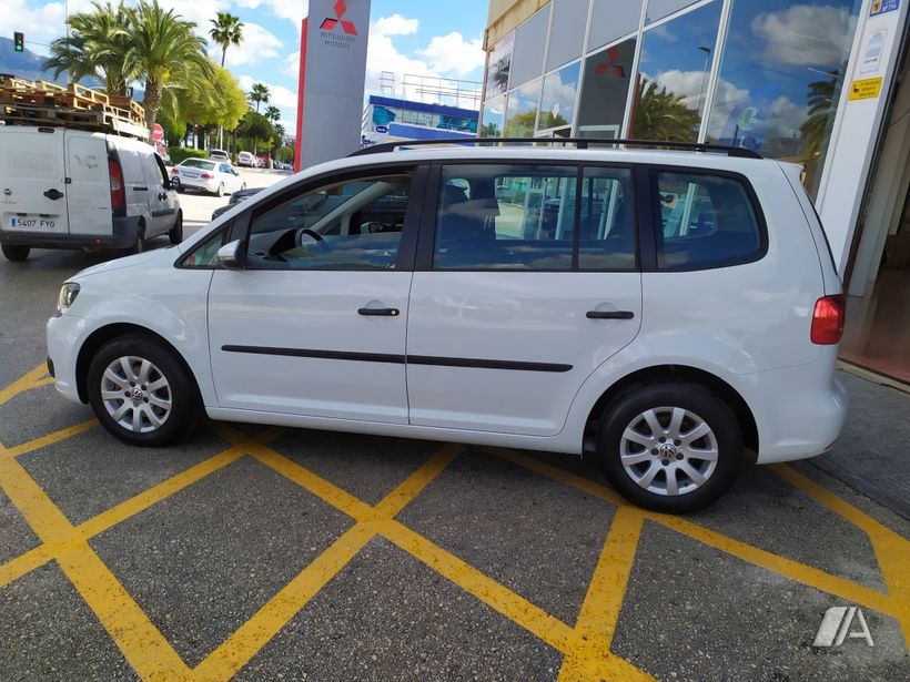 VOLKSWAGEN Touran 1.6TDI Business DSG 105