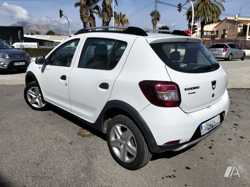 DACIA Sandero 2015