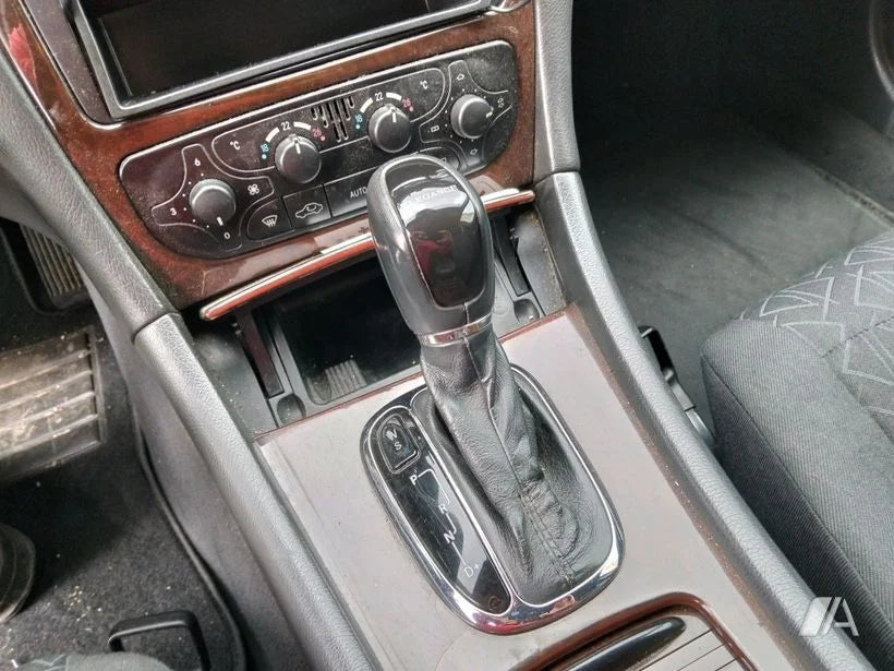 MERCEDES-BENZ Clase C 220